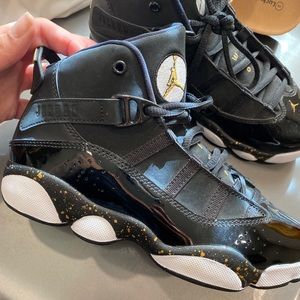 Black Jordan 6 rings